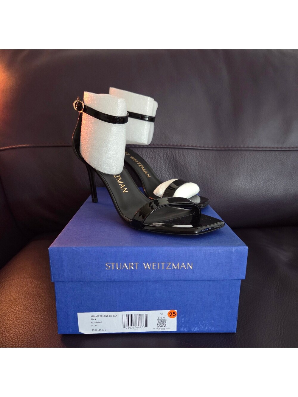 Stuart Weitzman Black Patent Leather Ankle Strap Heels Size 8.5
